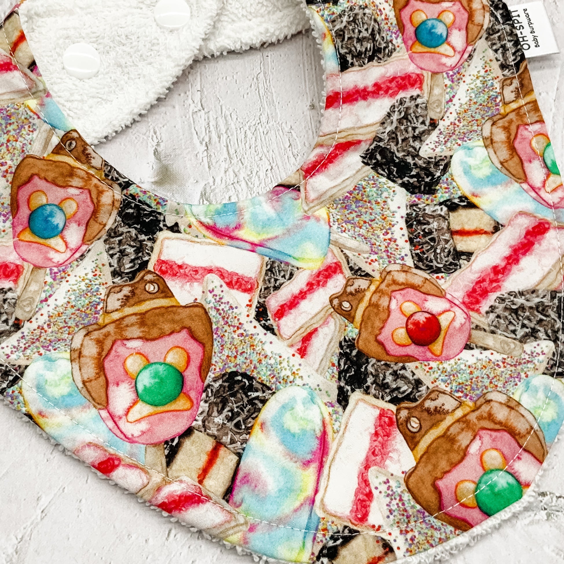 Aussie Treats Signature Bib