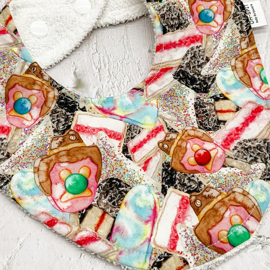 Aussie Treats Signature Bib