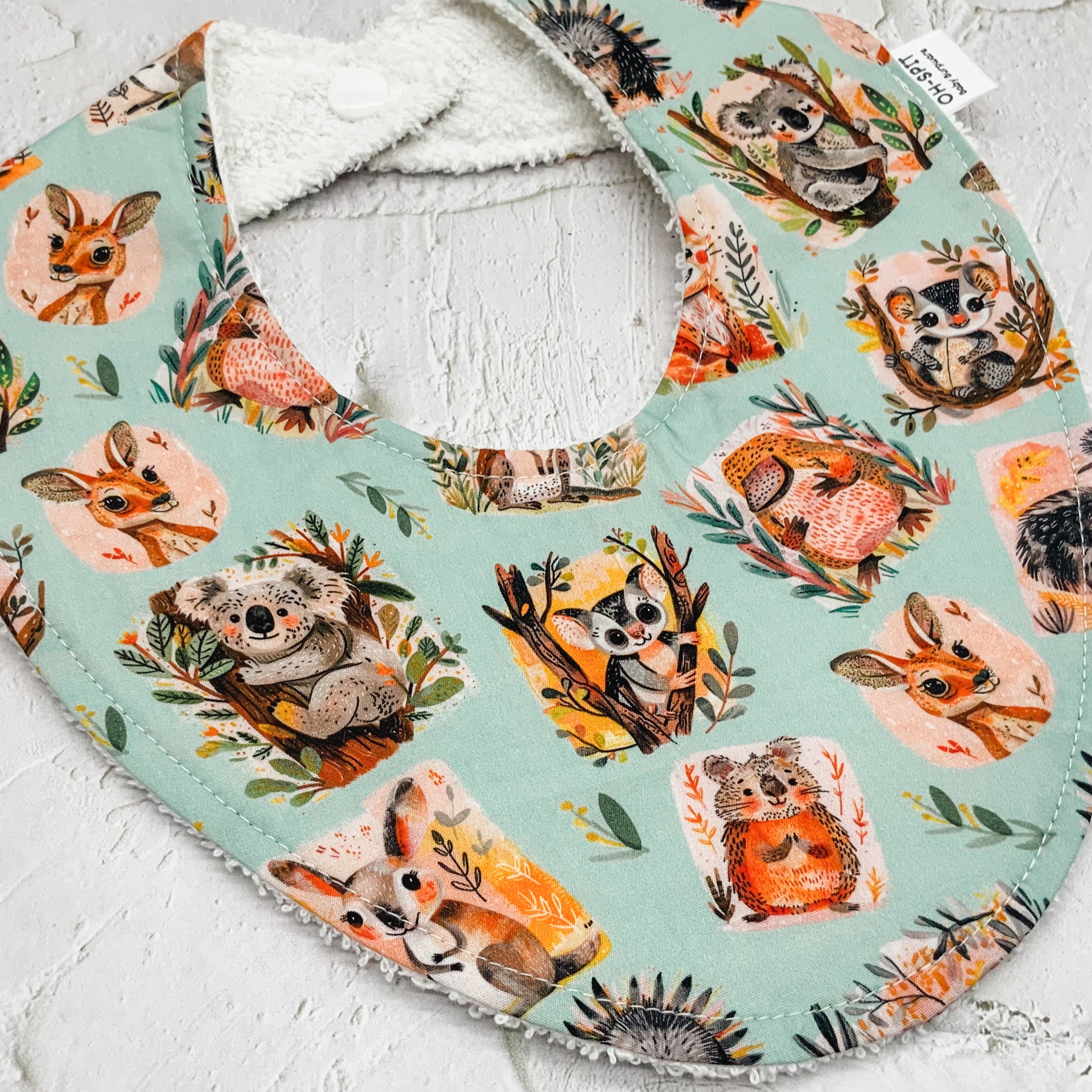 Aussie Friends Signature Bib