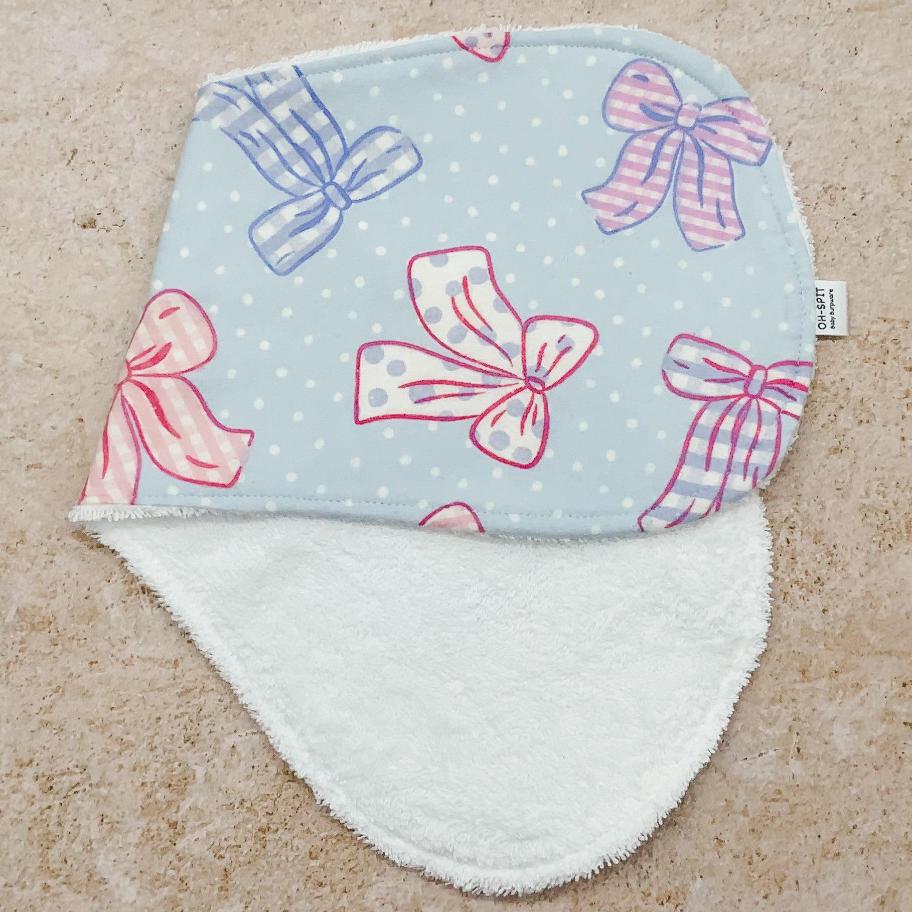 Soft Beautiful Bows Burp Cloths