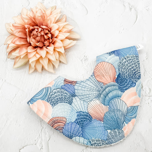 Shell-Tastic Signature Bib