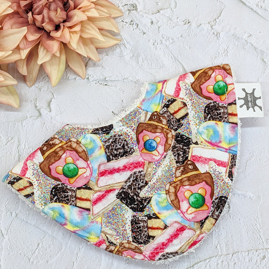 Aussie Treats Signature Dribble Bib