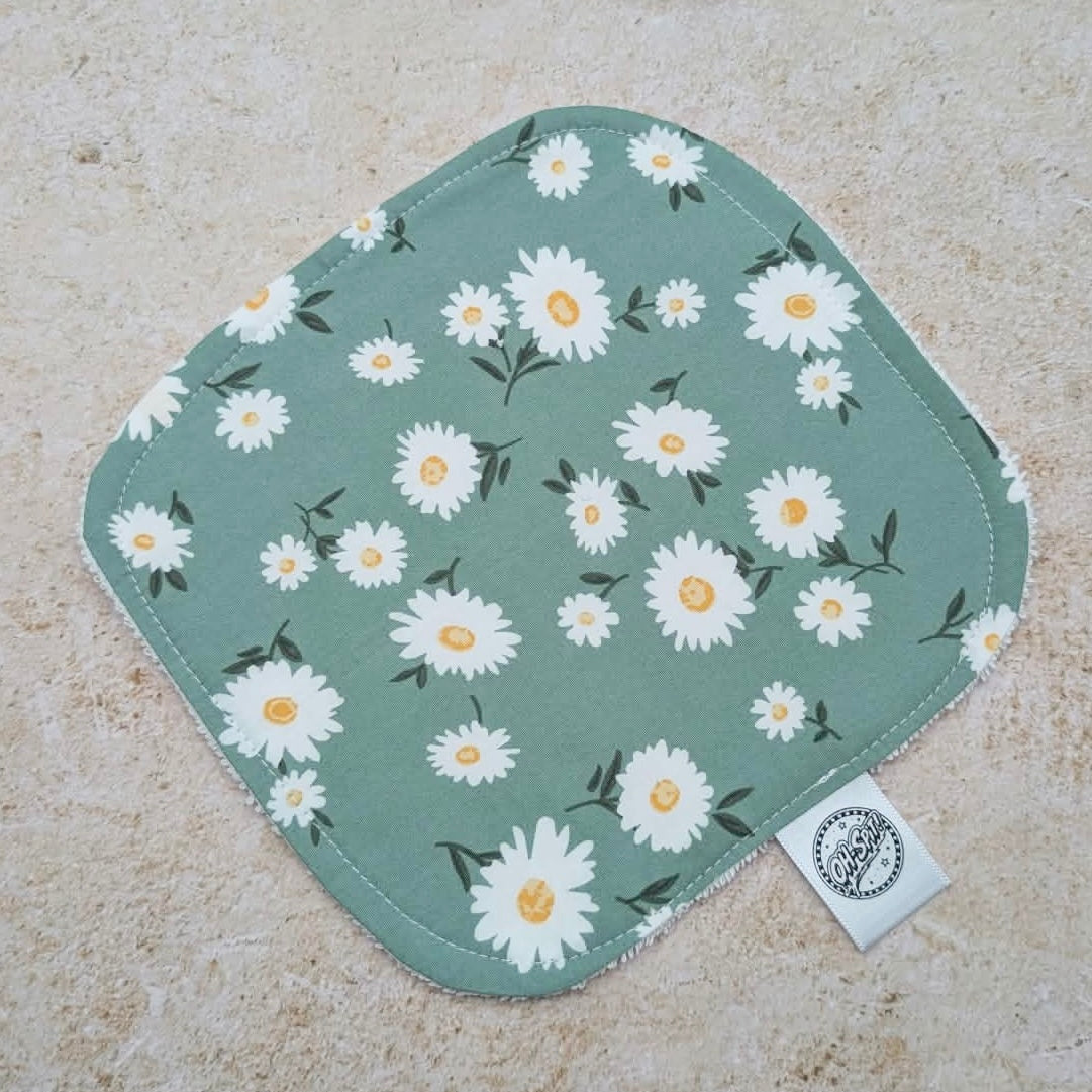 Washcloth - Sage Daisies