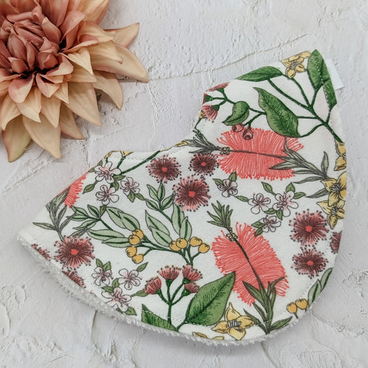 Australian Wattles Signature Dribble Bib
